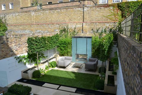Modern trädgårdsdesign i Kensington - designad av Kate Gould - konstruerad av The Garden Builders