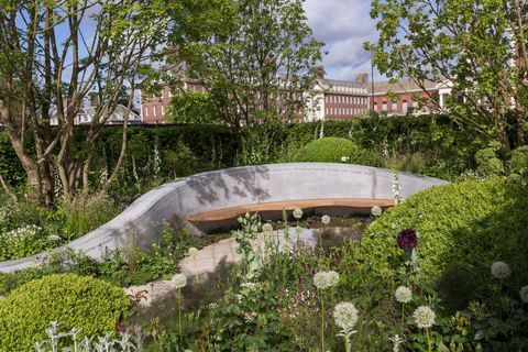 Jo Whiley doftträdgård. Designad av: Tamara Bridge & Kate Savill. RHS Chelsea Flower Show 2017