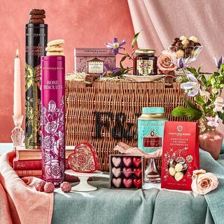 The Lovestruck Hamper