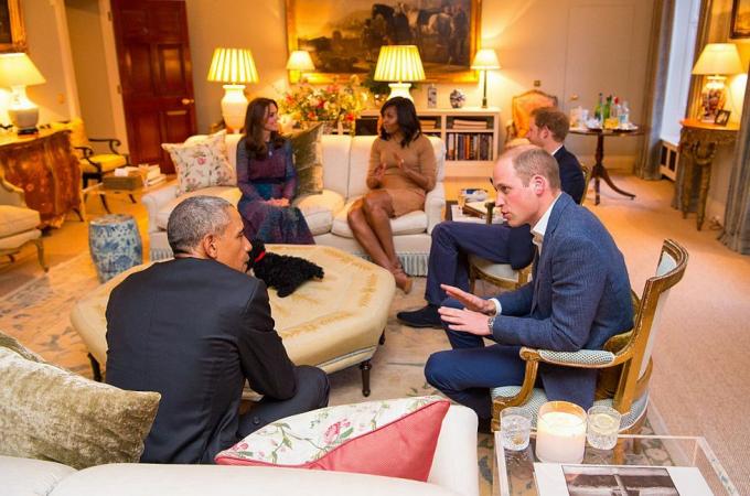 Obamas äter på Kensington Palace