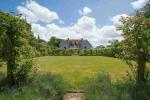 Canterbury byhus i Ickham till salu med trädgårdsdamm för vatten