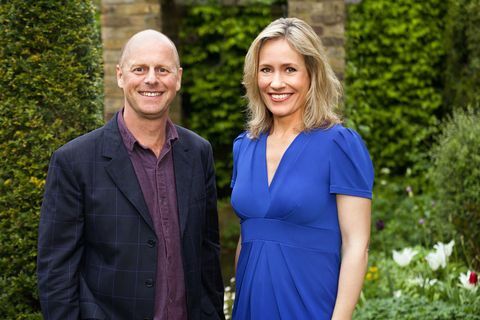 programnamn rhs chelsea blomma show tx na avsnitt na ingen na bild visar bbc en joe snabb, sophie raworth c bbc fotograf glenn dearing