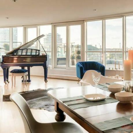 airbnb med piano london