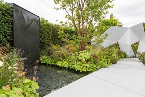 Jeremy Vine Texture Garden. Designad av: Matt Keightley. RHS Chelsea Flower Show 2017