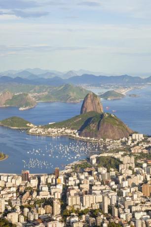 sugarloaf berg i guanabara bay rio de janeiro