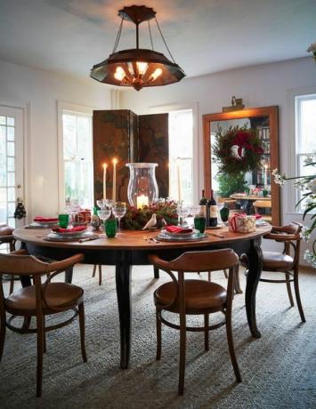 inspelningsdatum 11 december 12, 2020 plats privat bostad. hamnfil 21. byn dering hamn, shelter island, ny. designerhomeowner alfredo paredes. aparedesalfredoparedesstudiocom co homeowner brad goldfarb. dotter carolina paredes goldfarb. son sebastian parader goldfarb fotograf bjorn wallander. bjornbjornwallandercom. 6466454882. fotografens representant carlene micheletto. carlenemicheletous. 9177439090 stilregissör robert rufino. rrufinohearstcom. 9173644163