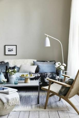 Stilinspiration: Inky blues. Styling av Sally Denning. Fotografi av Mark Scott.