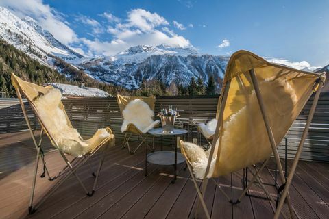 Mountain Retreat with Sensational Mountain Views, Chamonix, Frankrike