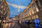 Oxford Street julbelysning har tänt 11 veckor före den stora dagen