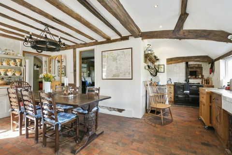 Picketts Farmhouse - Picketts Lane - Salfords - Redhill - RH1 5RG - kök - Savills