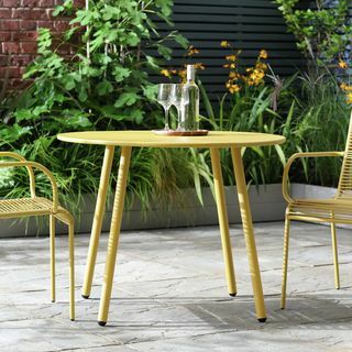 Argos Home Ipanema Round 4 Seater Garden Table - Yellow