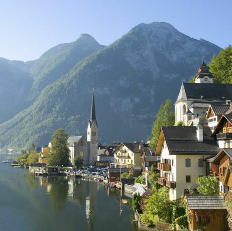 Österrike, Salzburger Land, Hallstatt stad vid sjön