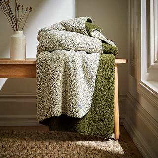 Mysig Marl Reversible Throw