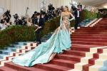 Blake Livelys Met Gala-klänning inspirerades av New Yorks arkitektur