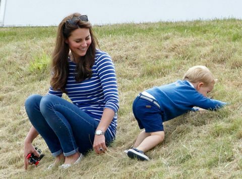 Hertigen av Cambridge och prins Harry spelar i Gigaset Charity Polo Match