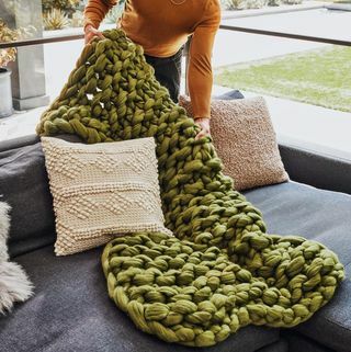 Tan France x Etsy - Chunky Knit Blanket