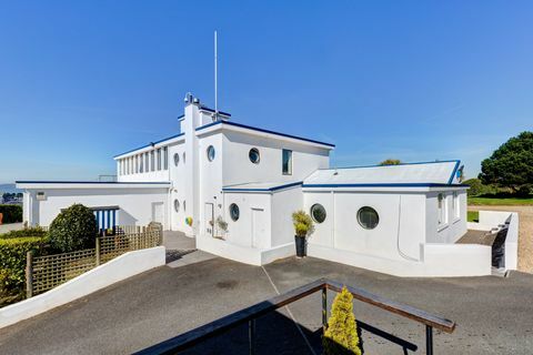 Victoria House - Cattedown - Plymouth - bakre - Savills