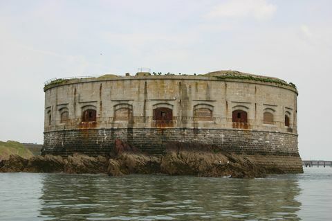 Stack Rock Fort - Milford Haven - Wales - front - Purplebricks