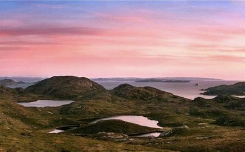 tanera mor vid solnedgången