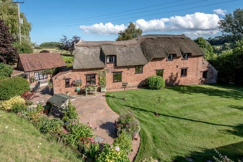 Combe Florey - Taunton - Somerset - stuga - bak - OnTheMarket.com