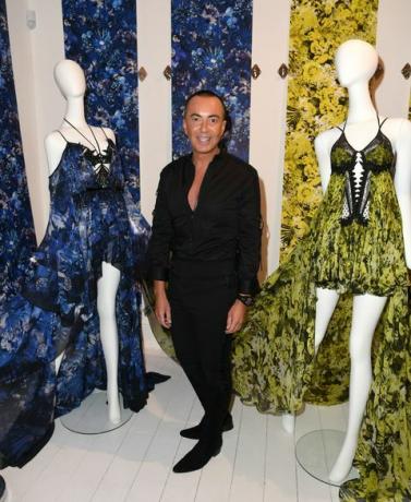 Julien Macdonald lanserar couture tapetkollektion med Graham & Brown