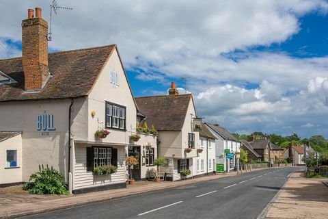 Bullen i Watton-at-Stone, East Hertfordshire