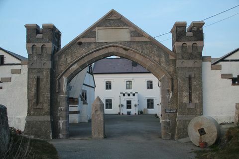 Point Lynas fyr till salu i Anglesey, Wales