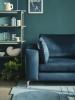 Win A House Beautiful Blue Velvet Darcy soffa på DFS