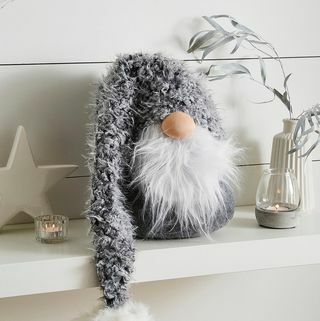 Oversized Fur Hat Gonk 85cm