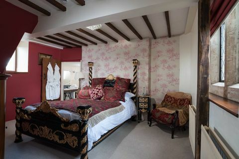 Bath Lodge Castle - Norton St Philip - Savills - sovrum