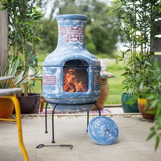 Yaku Tvådelad Lera Chiminea Och Grill