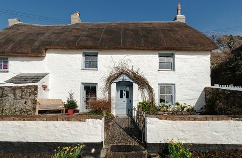 2 angränsande stugor till salu i Cornwall