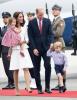 Dåligt prins George får Pep-prat från prins William när kungafamiljen anländer till Polen