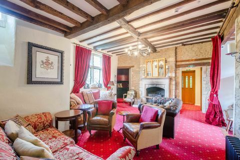 Bath Lodge Castle - Norton St Philip - Savills - vardagsrum